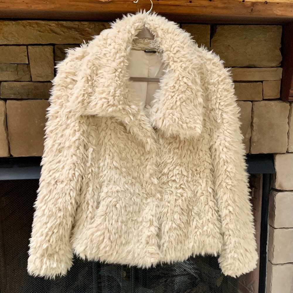 Love Token Cream Teddy Jacket